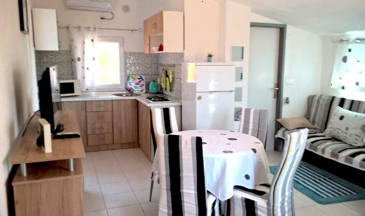 Apartment Kamelia فير المظهر الخارجي الصورة